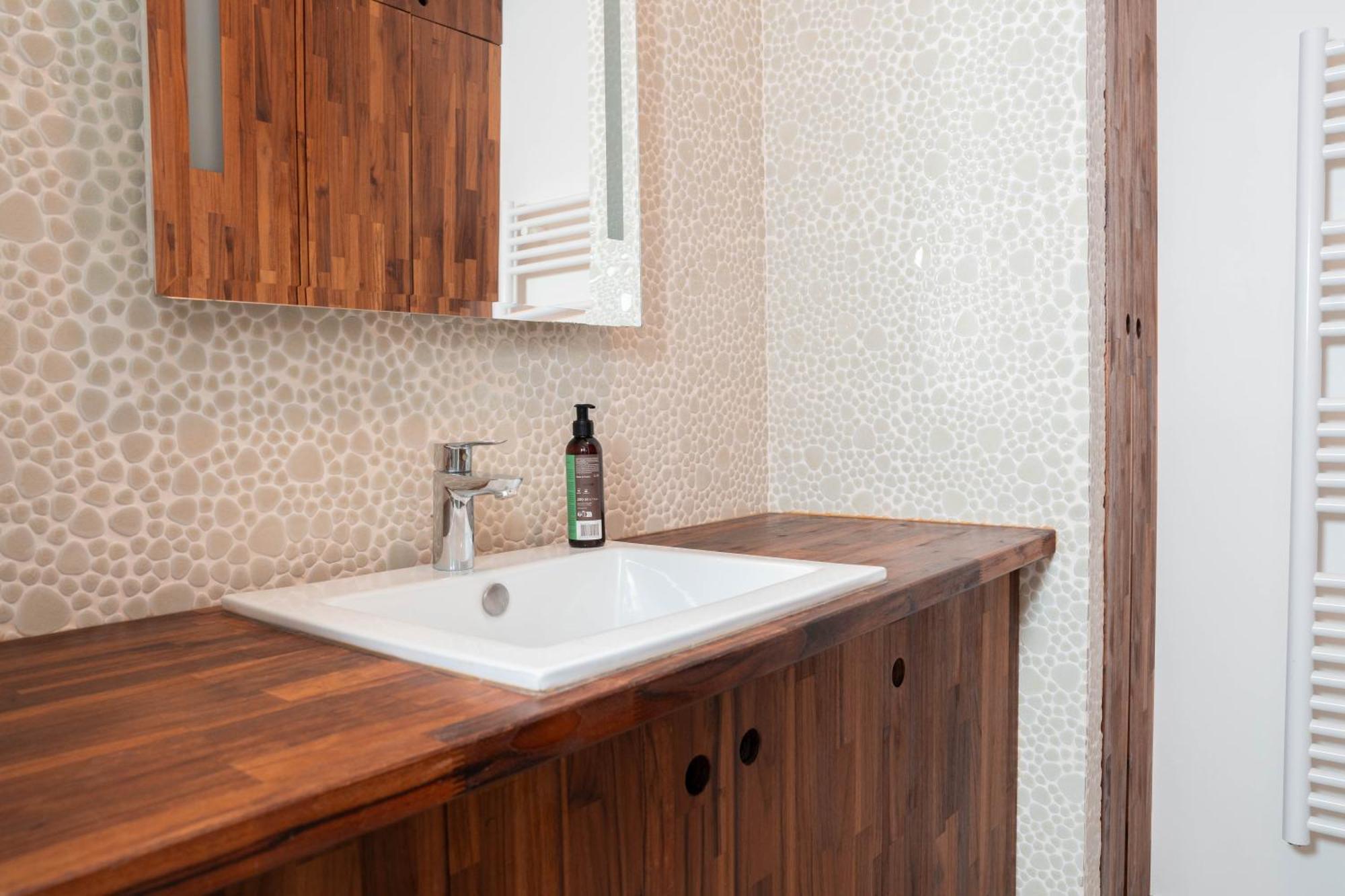 Loft Petion Dog Friendly Apartment Paris Luaran gambar